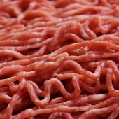 Patteggia il macellaio del Braidese denunciato per aver aggiunto solfiti nella carne macinata Patteggia il macellaio del Braidese denunciato per aver aggiunto solfiti nella carne macinata