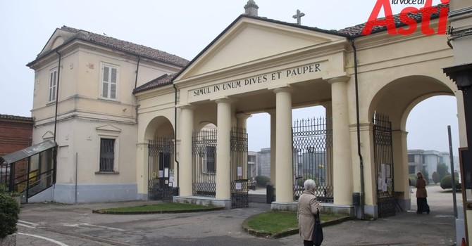 Tetti divelti al cimitero di Asti, al via i lavori urgenti