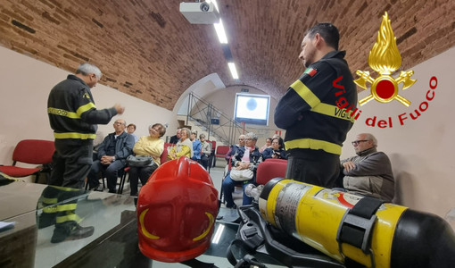 Sicurezza domestica, la Cna pensionati a lezione dai vigili del fuoco di Asti