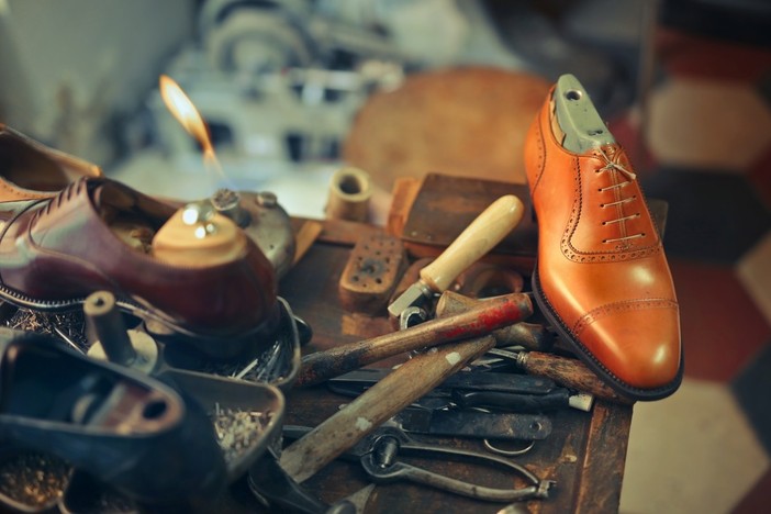 Calzature piemontesi, l'export vola ma calano imprese e occupati