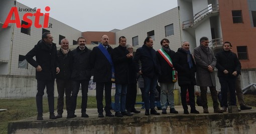 Sindaci e rappresentanti della Regione in visita al cantiere dell'Ospedale della Valle Belbo