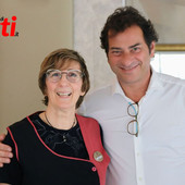 Luca Mogliotti con Ornella Gagliardi, dal 1983 storica governante della struttura (Merphefoto)