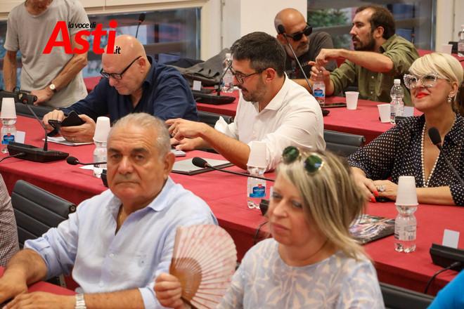 Asti, l'affondo dell'opposizione: "Stop all'immobilismo amministrativo"