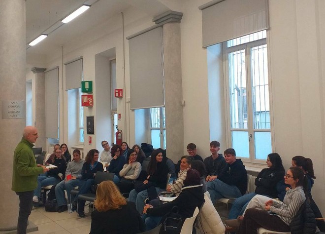 I giovani giurati si confrontano sui libri del Premio Asti d'Appello I giovani giurati si confrontano sui libri del Premio Asti d'Appello