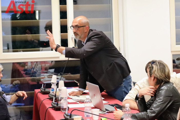 Mario Malandrone in Consiglio comunale (archivio - MerfePhoto)
