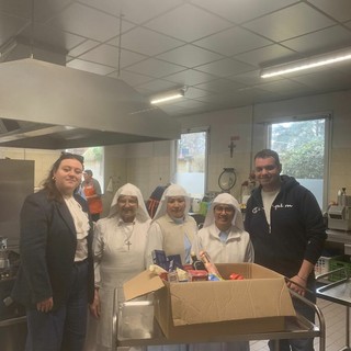 Raccolta alimentare ad Asti: l’iniziativa dei ragazzi di Forza Italia Giovani Asti