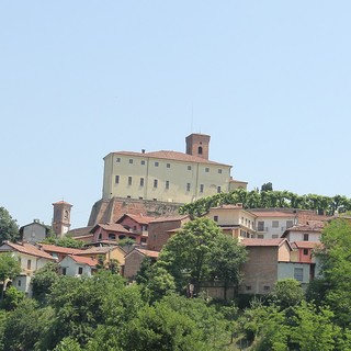 Il castello di Cisterna, sede di uno degli incontri