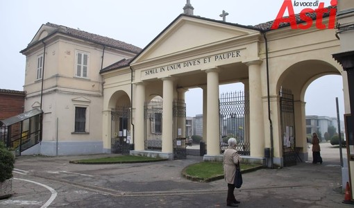 Tetti divelti al cimitero di Asti, al via i lavori urgenti Tetti divelti al cimitero di Asti, al via i lavori urgenti