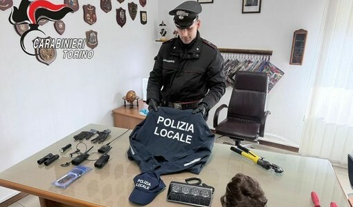 Tentano il colpo in villa e fuggono su un'auto truccata: arrestato un astigiano