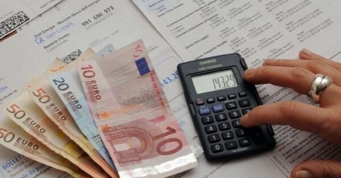 Sono sempre di più i piemontesi in crisi con le bollette