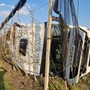 Il camion ribaltato Il camion ribaltato