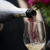 Asti Docg: al via il calendario culturale 2026 tra teatro a Torino e partner a Sanremo con RDS