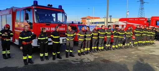Villanova d'Asti festeggia i dieci anni dei volontari Vigili del fuoco. Il sindaco Peretti: &quot;Eroi di tutti i giorni&quot;
