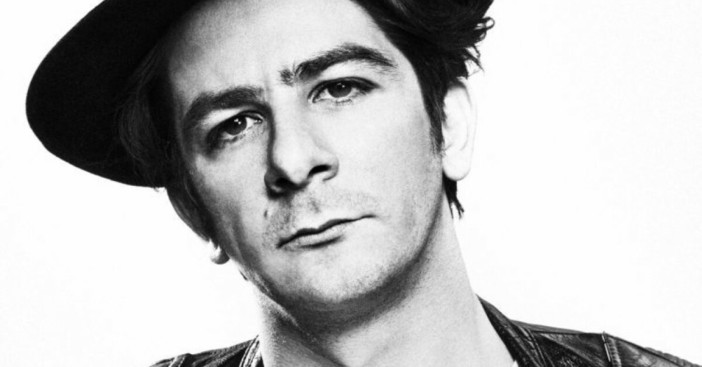 Baby Reindeer sbarca a Moncalvo: il monologo che ha ispirato il fenomeno Netflix Baby Reindeer sbarca a Moncalvo: il monologo che ha ispirato il fenomeno Netflix