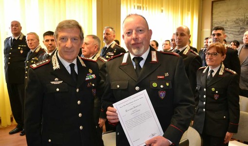 Il generale Fabrizio Parrulli con l'appuntato Giovanni Capitani