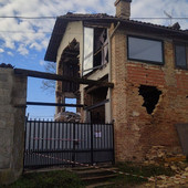 Le immagini dello stabile dopo l'esplosione (Ph Massaro) Le immagini dello stabile dopo l'esplosione (Ph Massaro)