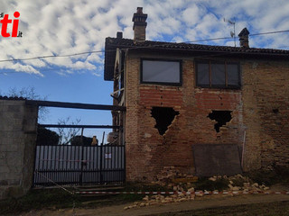 Le immagini dello stabile dopo l'esplosione (Ph Massaro)