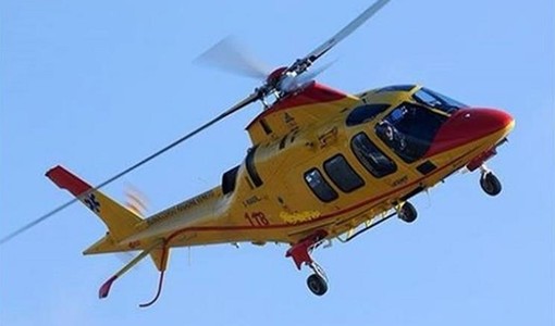 Incidente a Mombercelli: coinvolti due motociclisti e un furgone