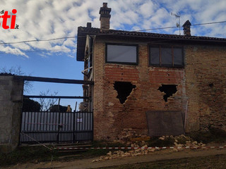 Le immagini dello stabile dopo l'esplosione (Ph Massaro)