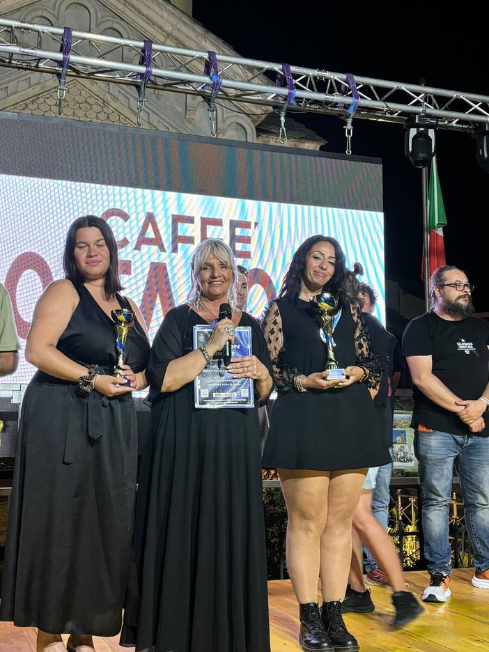 Alcuni momenti della serata Alcuni momenti della serata