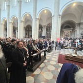 Torino saluta Nosiglia, vescovo di lavoratori e poveri: "Voleva che tutti fossero sfamati" Torino saluta Nosiglia, vescovo di lavoratori e poveri: "Voleva che tutti fossero sfamati"