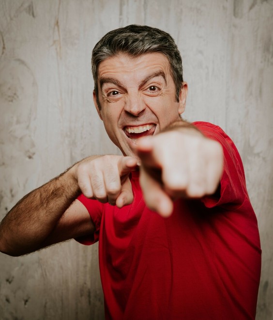 Federico Basso portagonista il 31 agosto a Nizza Monferrato con il suo spettacolo "Profilo Basso"