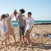 Ferragosto, dalle feste romane all’Assunta: storia della ricorrenza più attesa dell’estate Ferragosto, dalle feste romane all’Assunta: storia della ricorrenza più attesa dell’estate
