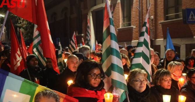 La fiaccolata di protesta dei lavoratori del Maina a dicembre 2022 (MerfePhoto) La fiaccolata di protesta dei lavoratori del Maina a dicembre 2022 (MerfePhoto)
