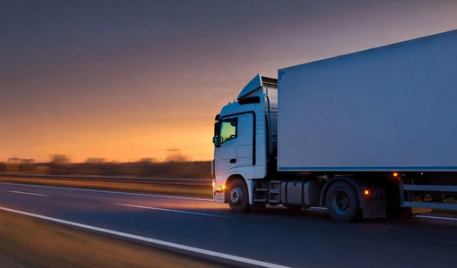 Autotrasporto in ginocchio: il gasolio oltre i 2 euro, costi alle stelle per le imprese Autotrasporto in ginocchio: il gasolio oltre i 2 euro, costi alle stelle per le imprese