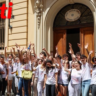 Immagine dell'ultimo giorno di scuola all'Alfieri di Asti (MerfePhoto)