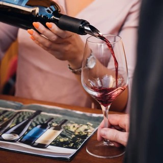 Borgo diVino in tour arriva a Castagnole delle Lanze: tre giorni di vino, cibo e musica