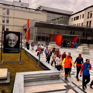 Un'immagine dell'evento Diecimila Passi di Salute, primo raduno dei Gruppi di Cammino Asl AT, che si è svolto sabato 28 febbraio con 400 partecipanti