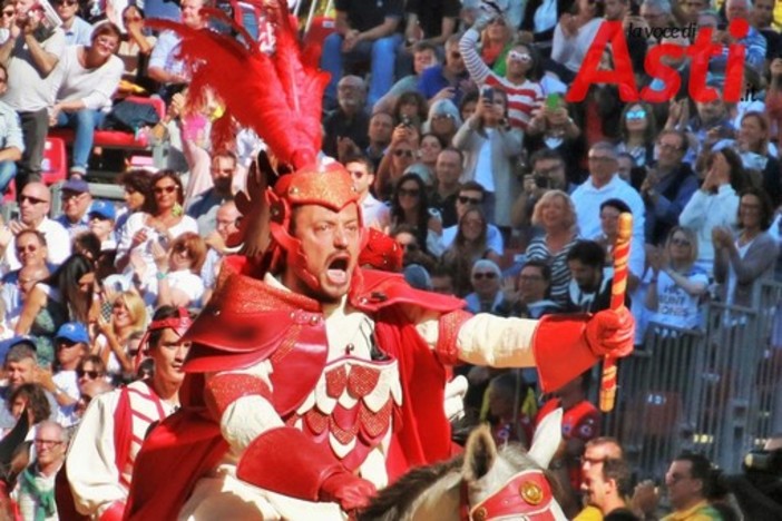 Michele Gandolfo: “Non mi è chiaro come si possa parlare di coesione nel gruppo del Capitano e poi candidarsi in quattro. Il Palio meritava un confronto vero” Michele Gandolfo: “Non mi è chiaro come si possa parlare di coesione nel gruppo del Capitano e poi candidarsi in quattro. Il Palio meritava un confronto vero”