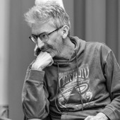 Asti, bivi e un mondo che si sposta mentre guardi altrove: a Libri in Nizza una “Digressione” con Gian Marco Griffi [Intervista]