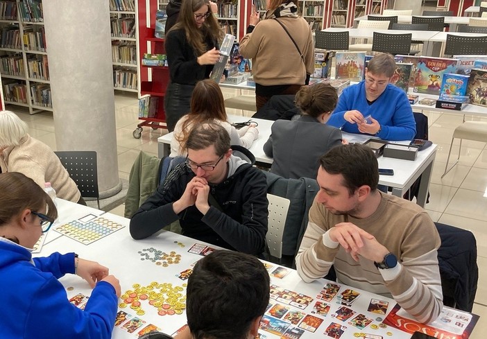 Alla Biblioteca Faletti una giornata dedicata ai giochi da tavolo Alla Biblioteca Faletti una giornata dedicata ai giochi da tavolo