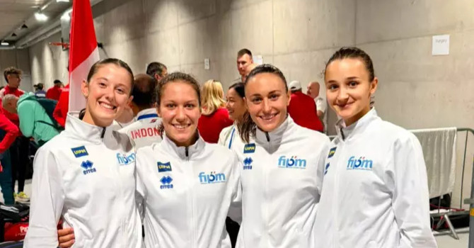 Annachiara Allara (prima da sinistra) con le sue compagne di squadra Annachiara Allara (prima da sinistra) con le sue compagne di squadra