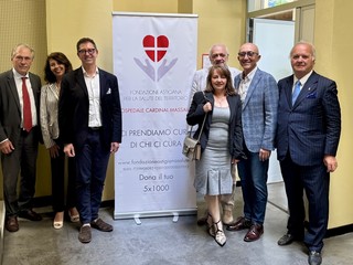 Foto di gruppo a margine dell'evento di sensibilizzazione