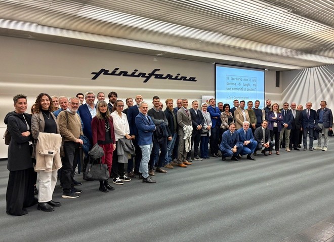 Imprese, istituzioni e territorio uniti per affrontare la sfida demografica Imprese, istituzioni e territorio uniti per affrontare la sfida demografica