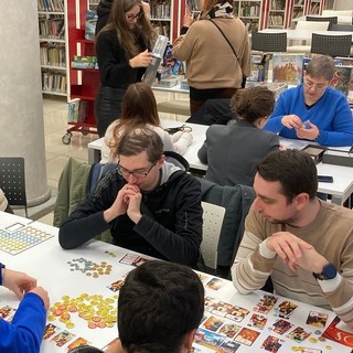 Asti, torneo di carte in biblioteca: sfida all'ultima carta con Uno Asti, torneo di carte in biblioteca: sfida all'ultima carta con Uno