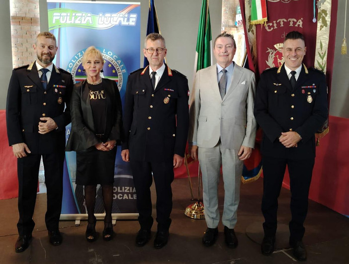 Da sinistra: Gianni Franchino (comandante Giaveno), Fiorella Passerini (vicecomandante Rovereto),  Silvano Sillano (comandante Nizza Monferrato), Roberto Benigni (Comando Numana), Lorenzo Nesto (vicecomandante Nizza Monferrato)