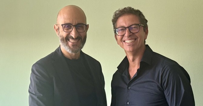 Il direttore generale dell'Asl AT Giovanni Gorgoni con il dottor Marco Cannì, responsabile della Struttura semplice dipartimentale di Chirurgia Mammo Pelvica Il direttore generale dell'Asl AT Giovanni Gorgoni con il dottor Marco Cannì, responsabile della Struttura semplice dipartimentale di Chirurgia Mammo Pelvica