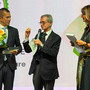 L'assessore Gabusi riceve il premio L'assessore Gabusi riceve il premio