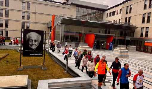 Un'immagine dell'evento Diecimila Passi di Salute, primo raduno dei Gruppi di Cammino Asl AT, che si è svolto sabato 28 febbraio con 400 partecipanti