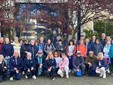 I due gruppi di partecipanti al corso per walking leader insieme ai dirigenti dell’Asl AT