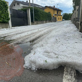 Immagine di una recente grandinata a Farigliano