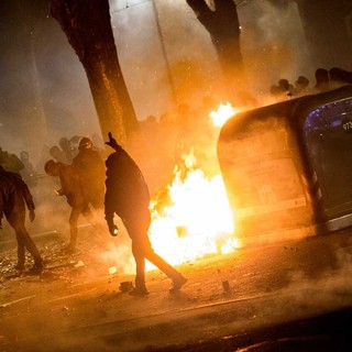 Immagini delle violenze alla recente manifestazione torinese (Ph. Torino Oggi, altra Testata del nostro gruppo editoriale)