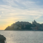 Il mare non trattiene: partire, tornare e imparare a lasciar andare