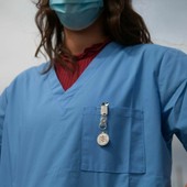 E-learning sanitario per gli Operatori Socio-Sanitari: l'impatto della formazione a distanza sulla qualità dell'assistenza quotidiana