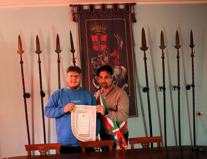 Gabriele con il sindaco Marcanzin