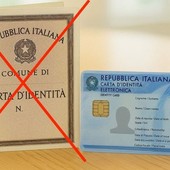 Carta d’identità cartacea addio: il 3 agosto diventa “carta straccia”, 1.400 astigiani ancora in ritardo Carta d’identità cartacea addio: il 3 agosto diventa “carta straccia”, 1.400 astigiani ancora in ritardo